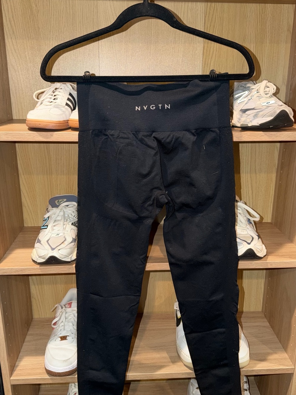 NVGTN Contour Black Active Leggings